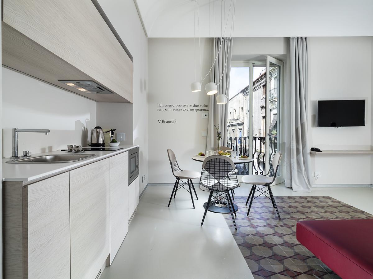 Duomo Suites & Spa คาตาเนีย ภายนอก รูปภาพ